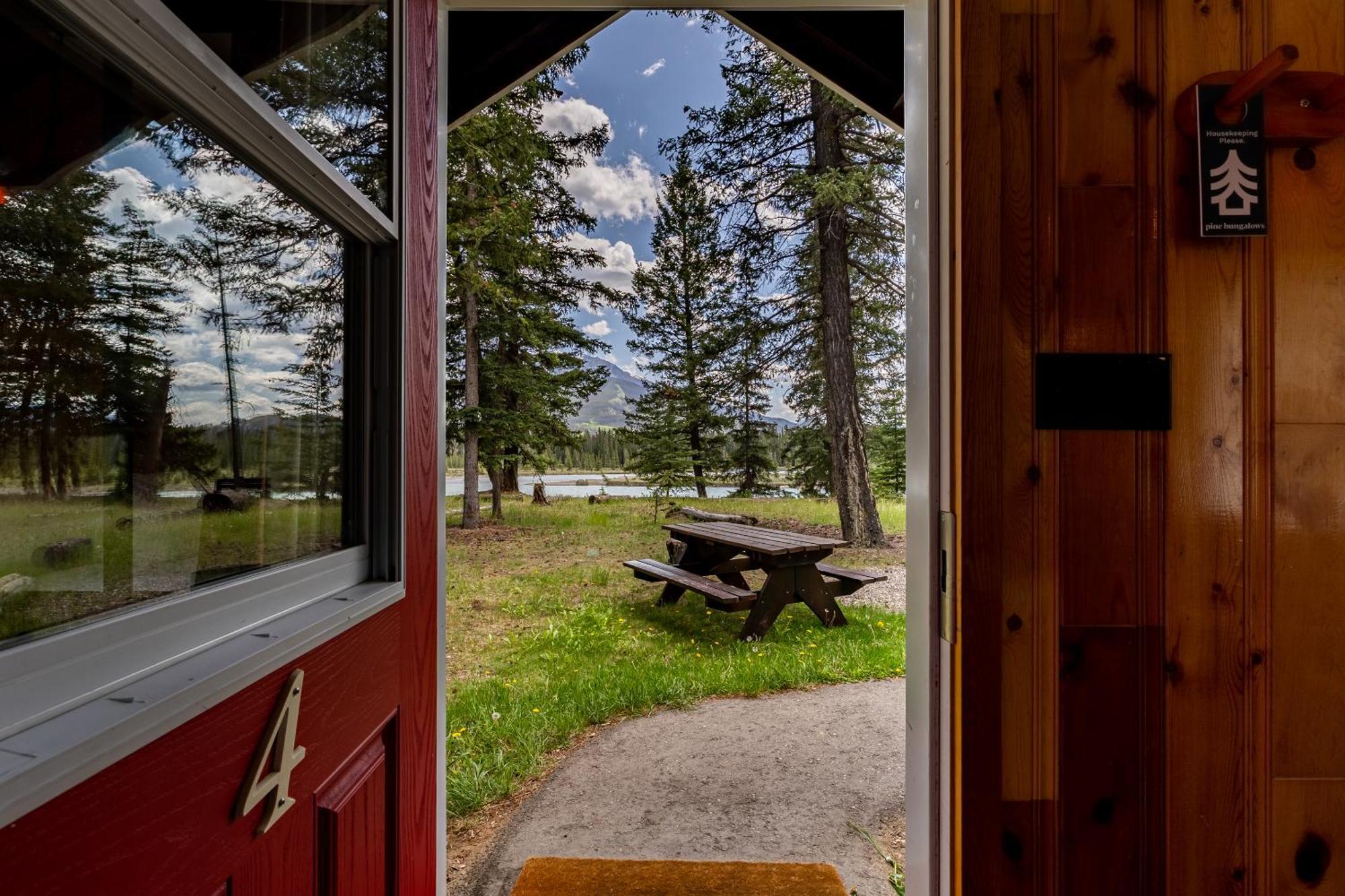 Pine Bungalows Джаспър Екстериор снимка